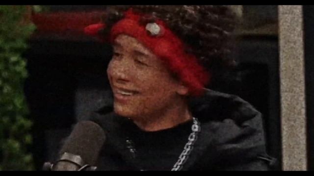 Orochi passa a visão sobre o Xamuel... смотреть онлайн