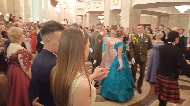 Полонез. Новогодний бал в Большом академическом театре оперы и балета в Минске. 13.01.2020 смотреть онлайн
