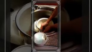 Оттираем кастрюли от зелёнки и луковый кожуры