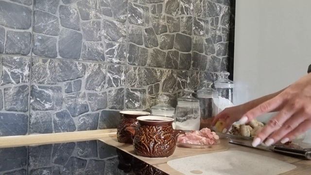 Жаркое в горшочках ??? смотреть онлайн