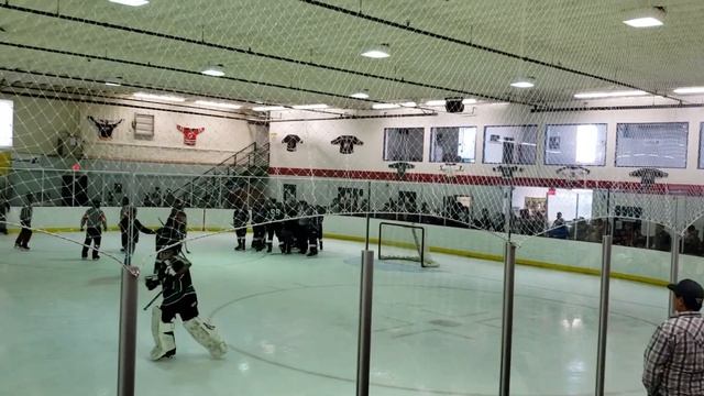 Fight after Gillette/Laramie game at WAHL Bantam State 3/9 смотреть онлайн