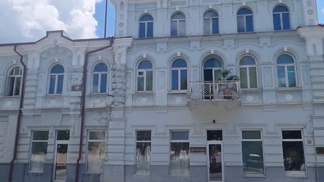 Владикавказ вечерний и с утра.Исторический центр ул.Мира #владикавказ #осетинскиепироги #осетия смотреть онлайн