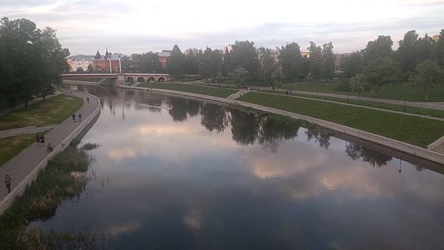 1180, Орёл, 25.05.2021, Тургеневский мост, река Орлик, сапсёрфинг, катание, с веслом, рыбаки, собор смотреть онлайн