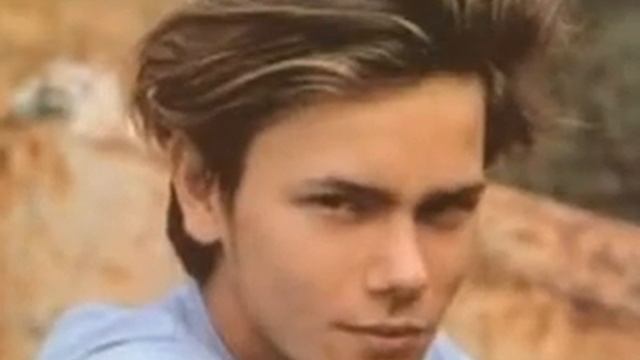 River Phoenix - R.I.P смотреть онлайн