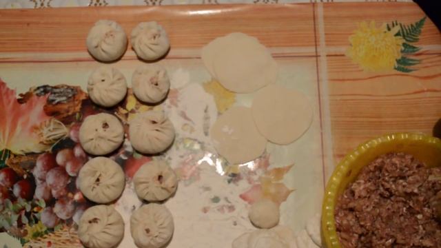 Буузы. Техника лепки. смотреть онлайн