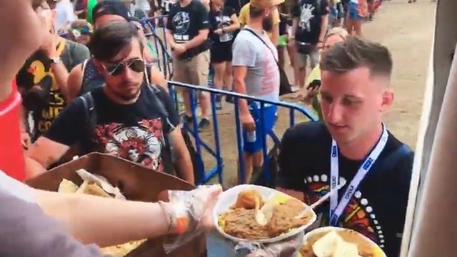 2019.08.029 Prasadam distribution! Woodstock 2019. Poland смотреть онлайн