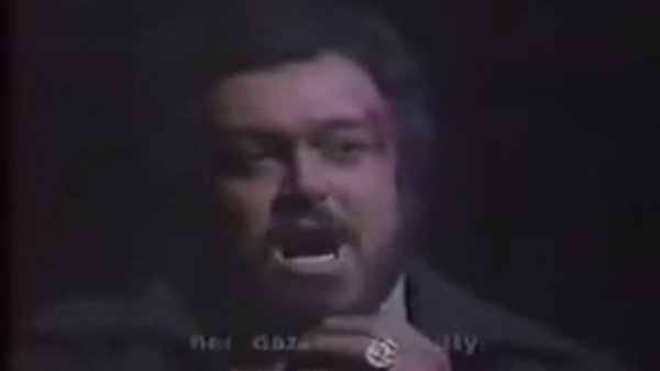 Luciano Pavarotti / Puccini / Tosca /" E lucevan le stelle.."