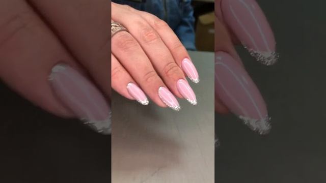 На видео работы на базовом обучении. #маникюр #урокиманикюра #видеоманикюр смотреть онлайн