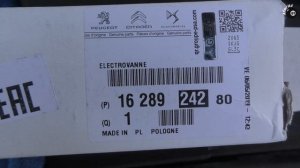 Замена выпускного клапана газораспределения Ситроен С4 / Клапан газораспределения Citroen C4 2013