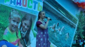 Детство. Детский клип. Должны смеяться дети