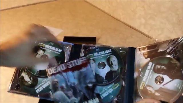 Unboxing - The Walking Dead Season 4 (Blu-ray) - Walmart Exclusive Prison Key Edition смотреть онлайн