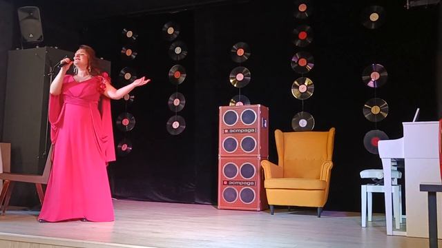 №1 "В парке Чаир", исп. Е. Фуранова смотреть онлайн