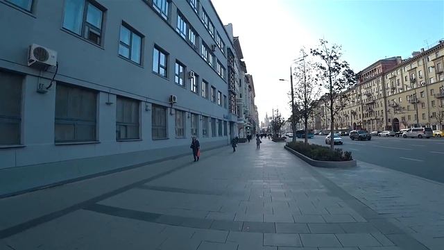 Есть ли жизнь на Триумфальной?! смотреть онлайн