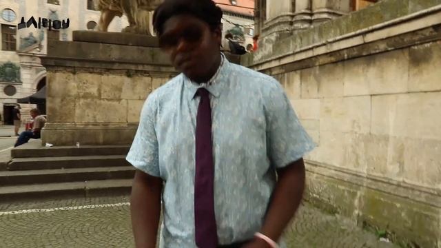 What everyone is wearing in MUNICH? feat. Maximilianstrasse and fav Munich things | EP15 смотреть онлайн