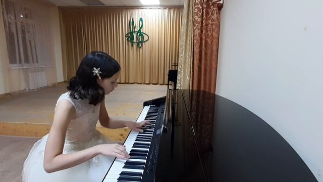 "Новогодняя звезда". Габдрахманова Диана (11 лет), Ютазинский район, п.г.т.Уруссу смотреть онлайн