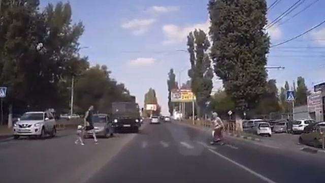Ходят тут всякие.... смотреть онлайн