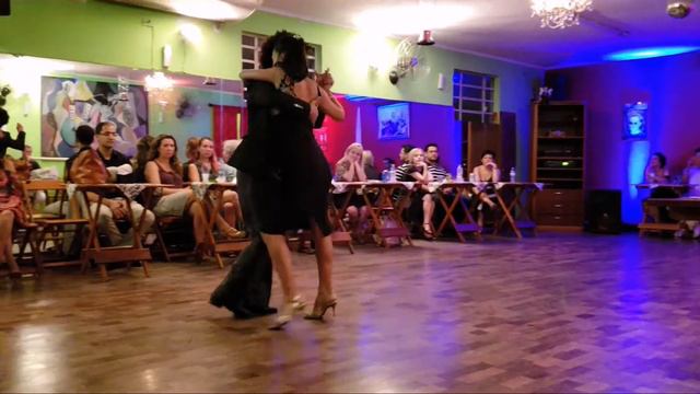 Mariana Soler & Vinicius Souza 3/4 en "Practica Los Hermanos" 4/12/2018 смотреть онлайн