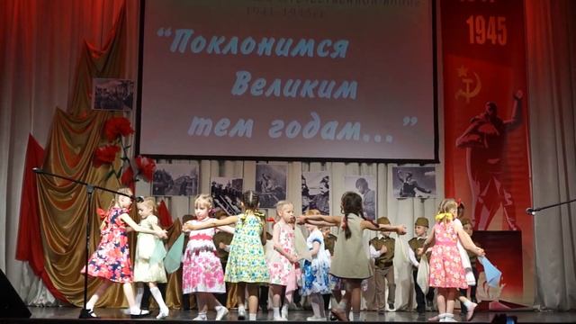 ДС "Светлячок". Старшая группа, стихи и танец смотреть онлайн