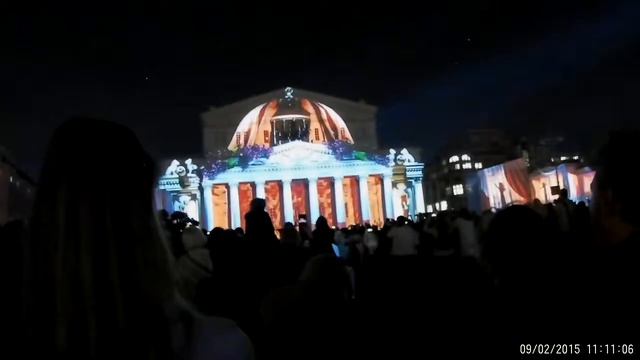 Световое шоу на Театральной часть 2 смотреть онлайн