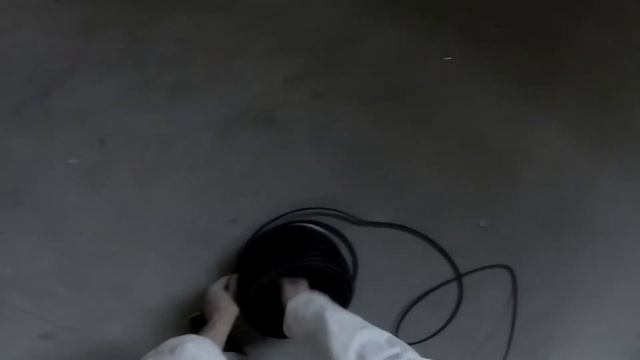 Разматываем кабель бухту с проводами Очень удобно при монтаже Unwinding the cable coil with wires смотреть онлайн