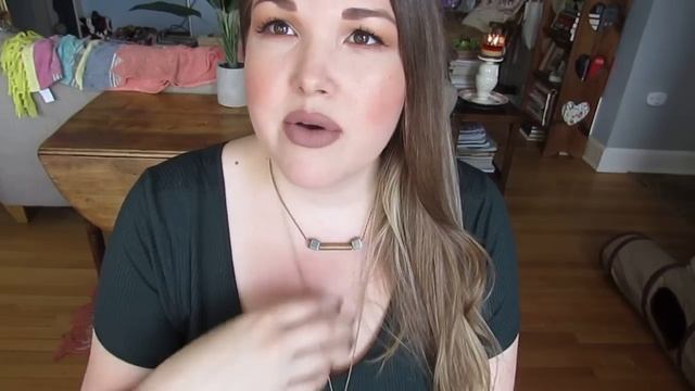 Kylie Lip Kit Collection: Swatched & Reviewed смотреть онлайн