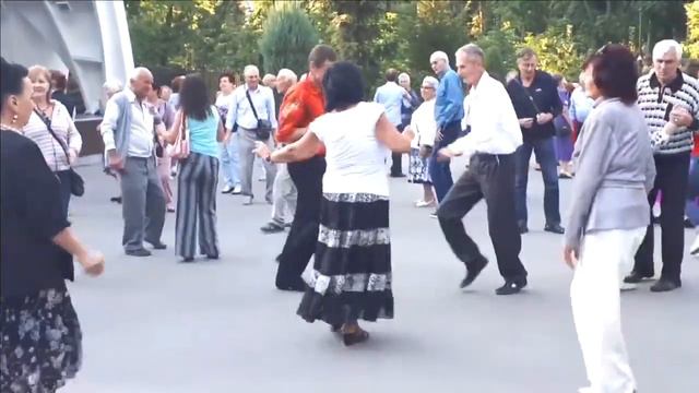 Я НЕ ЗНАЮ,ЧЕМ Я ЭТО ЗАСЛУЖИЛ смотреть онлайн
