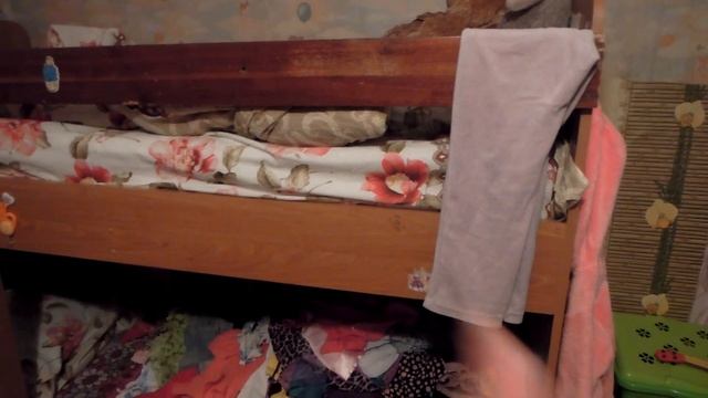 Выкинули шифоньер.\Купила себе подарок на 8 марта.\Костя делает комод.\ Приготовила пиццу. смотреть онлайн