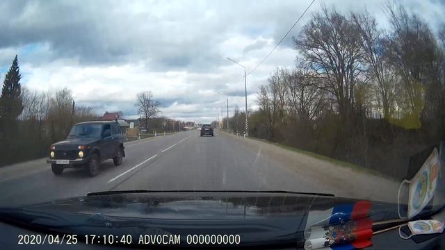 Опасная езда. Показать поворот слабо. смотреть онлайн