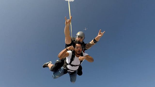 SkyDive Dubai смотреть онлайн