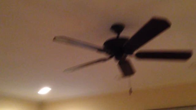 UPDATED Ceiling Fans and Fluorescent Lights in My House смотреть онлайн