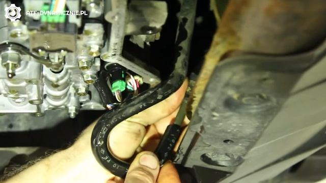 Dynamiczna wymiana oleju w Nissan Murano смотреть онлайн
