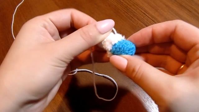 Мышка Снегурочка 2 часть. Вязание крючком смотреть онлайн