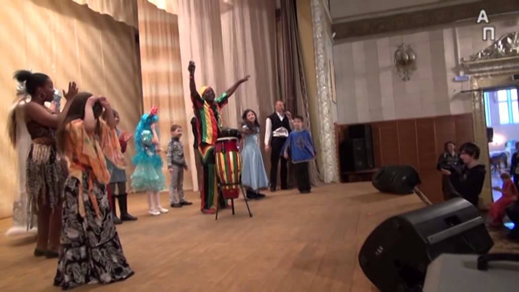 Благотворительная ёлка в Тавде смотреть онлайн