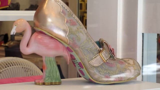 красивые туфли с Алисой, пенал Кеда для карандашей. beautiful shoes with Alice, Keda pencil case смотреть онлайн