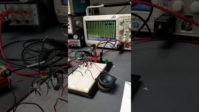 Radio Lab смотреть онлайн