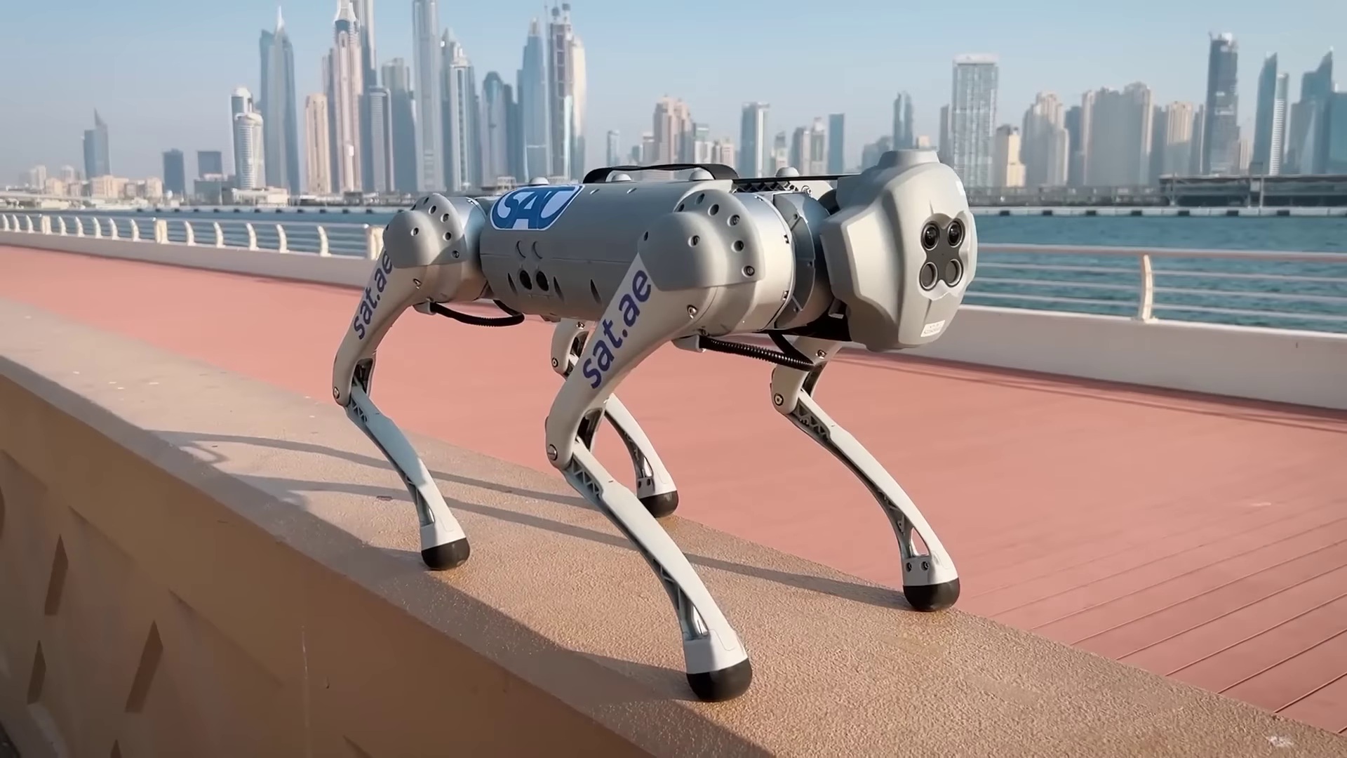 Роботы с интеллектом. Собака-компаньон Unitree Robotics. Невероятные технологии смотреть онлайн