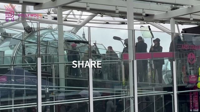 Kim Kardashian filmsThe Kardashians in London смотреть онлайн