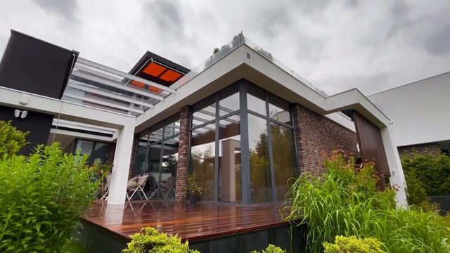 РОСКОШНЫЙ ДВУХЭТАЖНЫЙ ДОМ с эксплуатируемой кровлей, бассейном и большой террасой смотреть онлайн