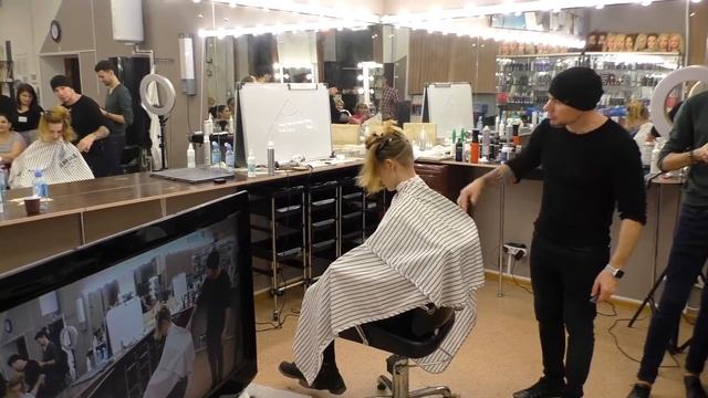 Андрей Живаев МК Мужские стрижки в технике Fade в "Сибирском центре мастеров красоты" г Кемерово смотреть онлайн