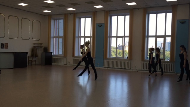 Открытый урок. Contemporary dance. смотреть онлайн