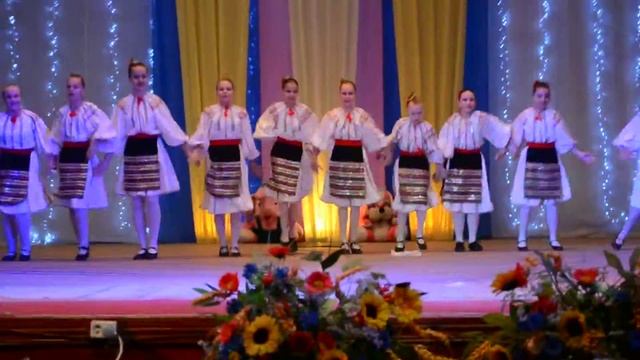 молдавский танец смотреть онлайн