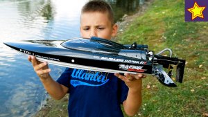 Игрушки на воде Быстрая лодка на радиоуправлении из Китая RC Fast Boat