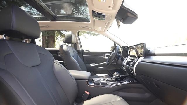 2021 Kia Sorento SX Review - The New Shiny Thing from Kia смотреть онлайн