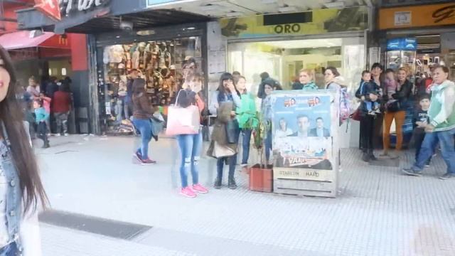 BESO O BANDEJAZO /  JULIAN MAURI