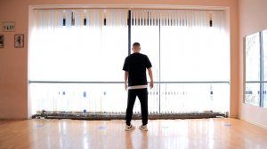 C-WALK обучение! УРОК 1 The V + Back Step - Видео уроки танцев для начинающих -