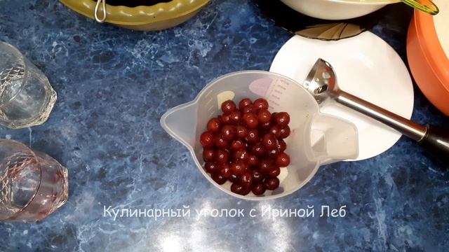 КАК ПРАВИЛЬНО ЗАМОРОЗИТЬ ВИШНЮ! 2 ПРОВЕРЕННЫХ СПОСОБА ЗАМОРОЗКИ! Ягодка к ягодке. Заморозка на ЗИМУ смотреть онлайн