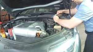 Замена топливного фильтра на Audi Q7  3.0 TDI