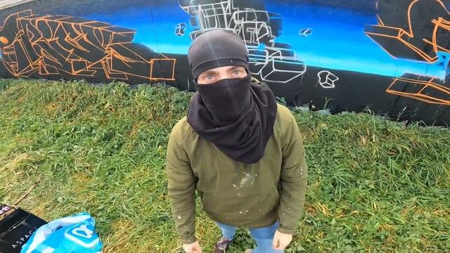 Friendly Graffiti BATTLE | trick or treat HALLOWEEN special смотреть онлайн