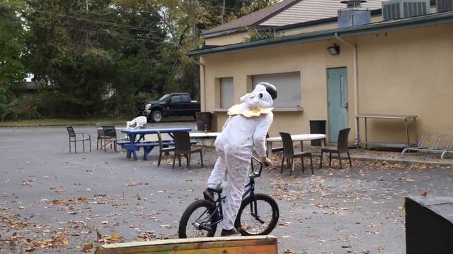 HALLOWEEN GAME OF BIKE! смотреть онлайн