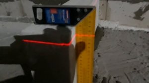 Выставляем горизонт лазерным нивелиром